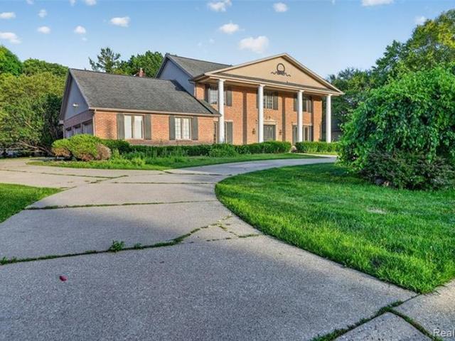 House for sale in Grand Blanc, Michigan