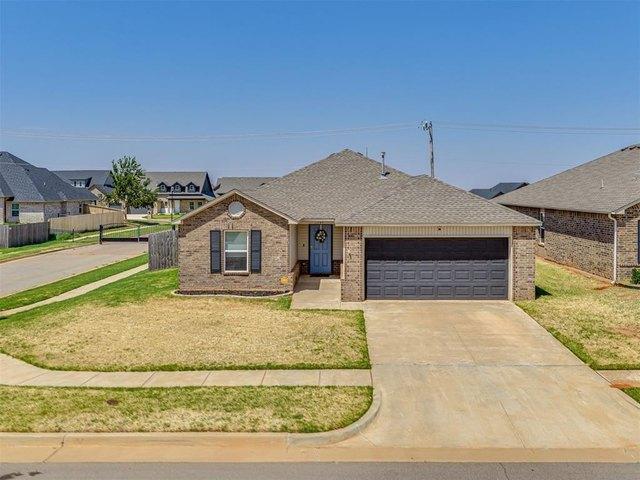 House for sale in Yukon, Oklahoma
