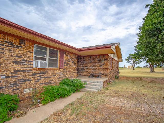 House for sale in Lindsay, Oklahoma