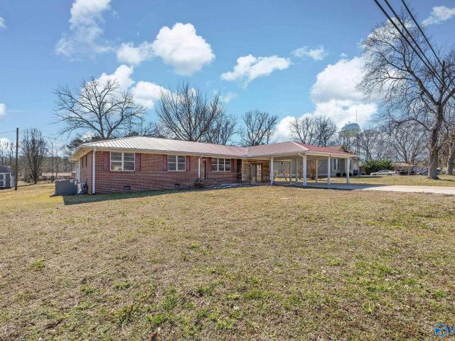 House for sale in Boaz, Alabama
