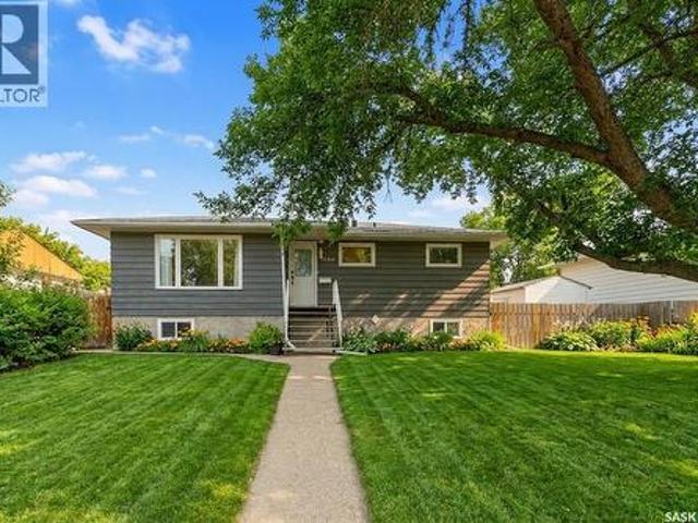 House for sale in Moose Jaw, Saskatchewan