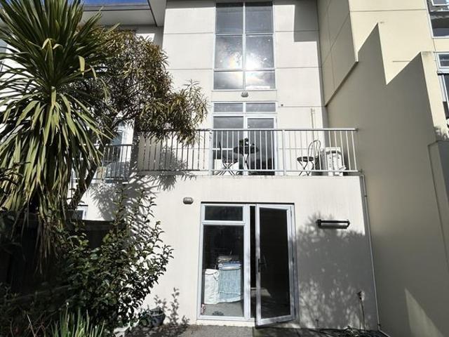 Apartment for rent in Heathcote, Canterbury