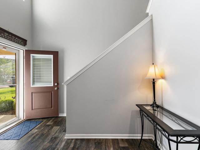Townhouse for sale in Mchenry, Illinois