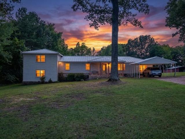 House for sale in Cherokee, Alabama