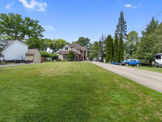 House for sale in Davisburg, Michigan