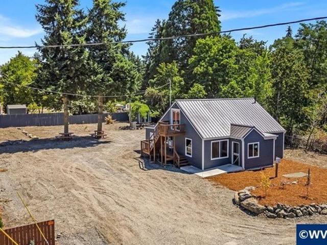 House for sale in Oregonia