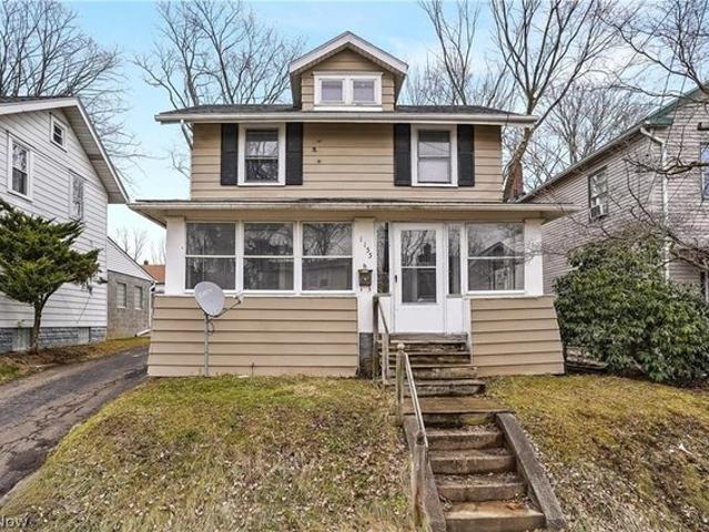 House for sale in Summit, Ohio