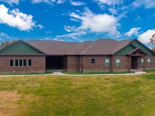 House for sale in Ark