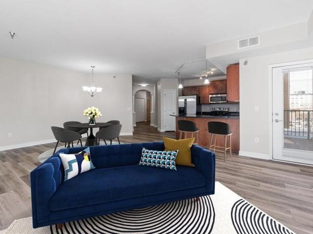 Condo for sale in Hennepin, Minnesota