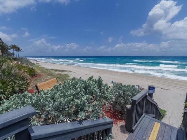 Condo for sale in Hillsboro Beach, Florida