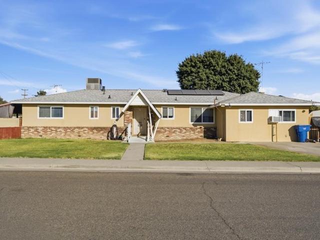 House for sale in Lemoore, California
