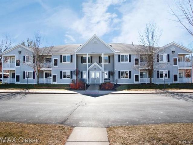 Condo for sale in Novi, Michigan
