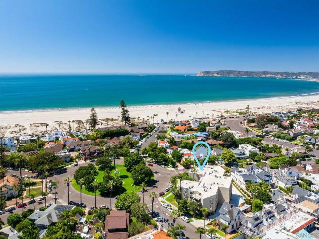 Townhouse for sale in Coronado, California