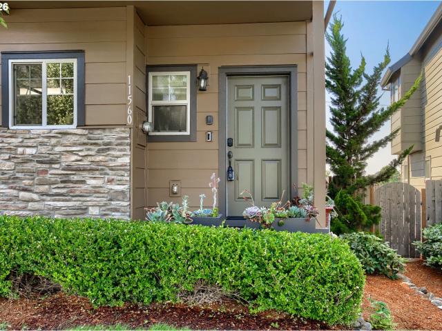 Townhouse for sale in Oregonia