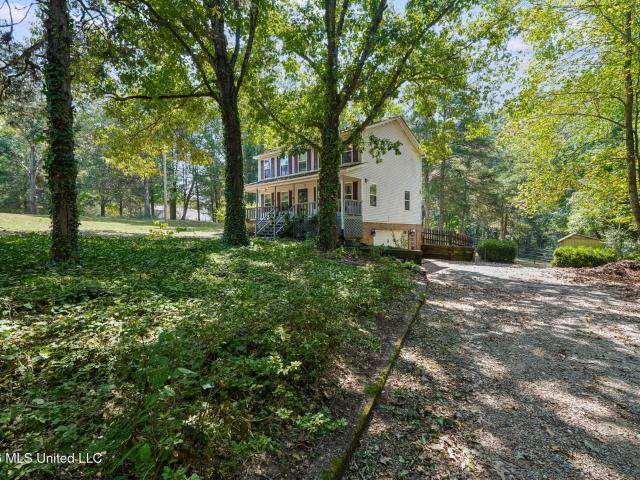 House for sale in Nesbit, Mississippi