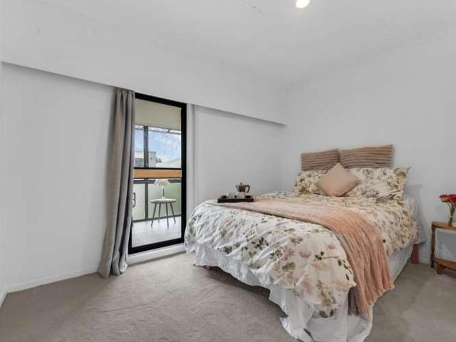 Apartment for sale in Mount Wellington
