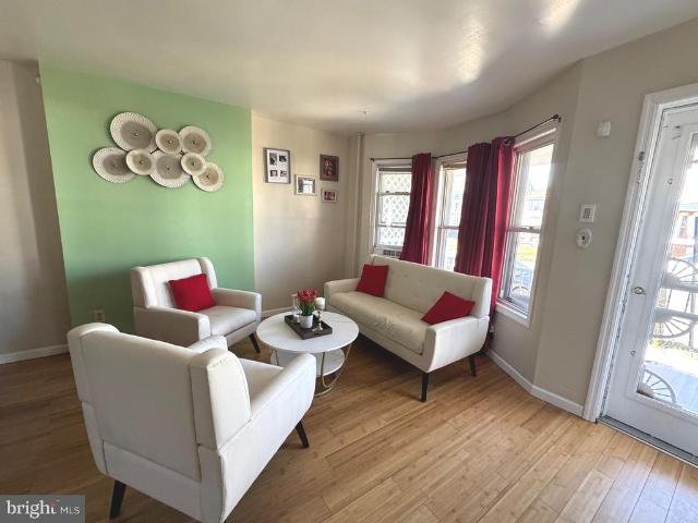 Townhouse for sale in Trenton, New Jersey