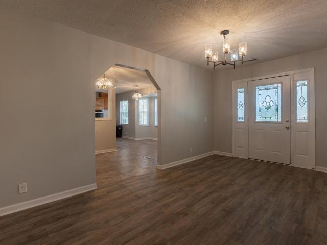 House for sale in Pinewood, South Carolina