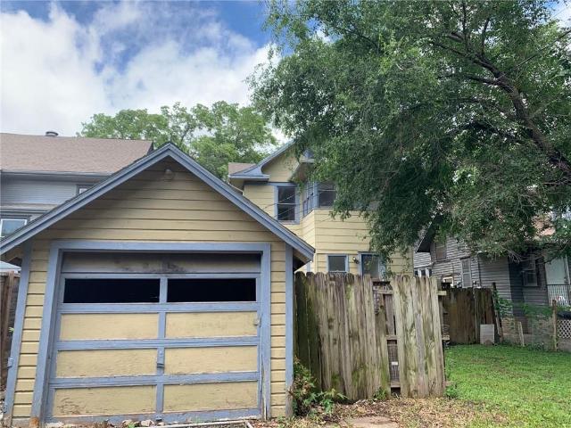 House for sale in Elmhurst, Topeka