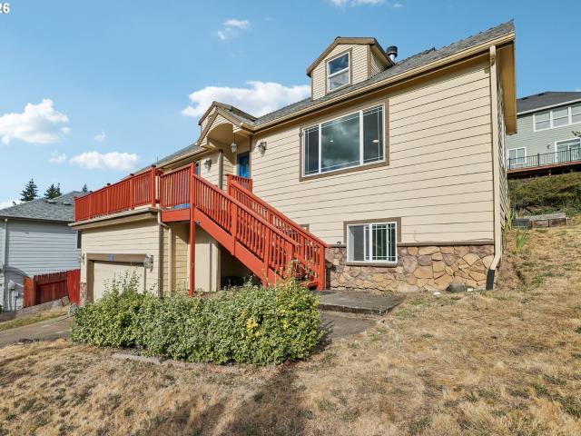 House for sale in Happy Valley, Clackamas County
