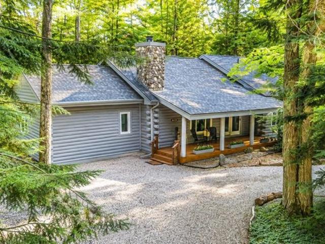 House for sale in Green Lake, Michigan