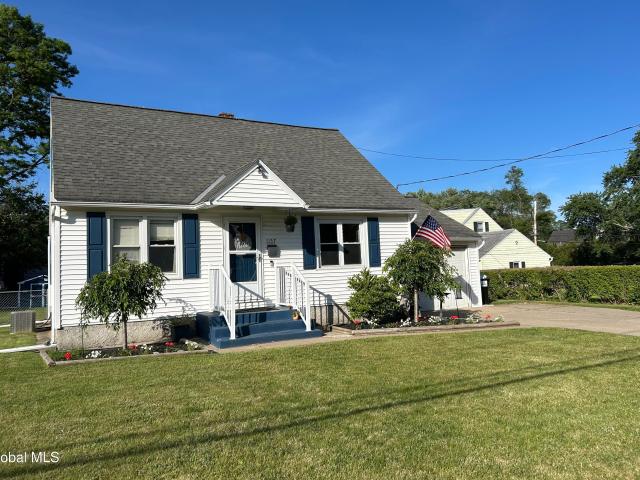 House for sale in Rotterdam Junction, New York