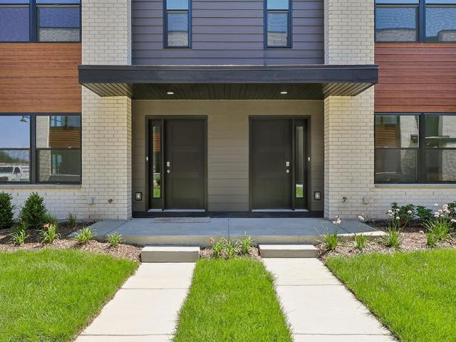 Townhouse for sale in Schaumburg, Illinois