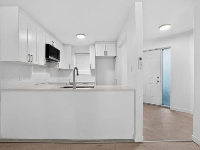 Apartment for rent in Chomedey, Quebec