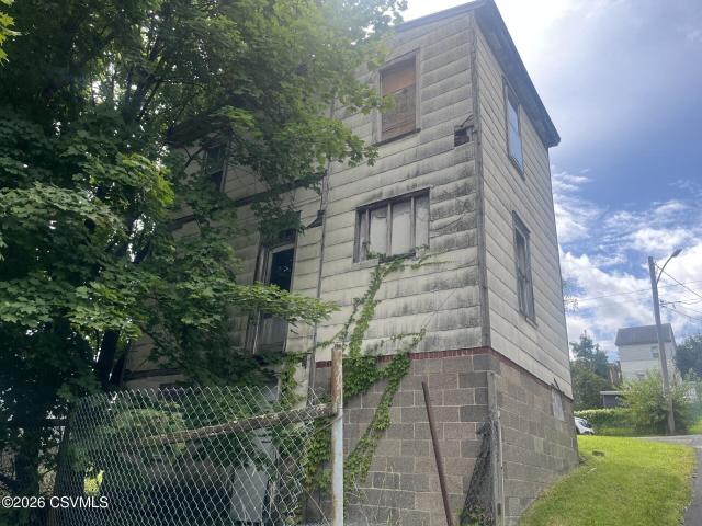 House for sale in Coal Township, Pennsylvania