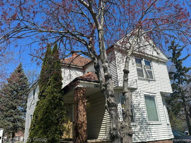 House for sale in Detroit