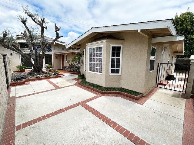House for sale in Los Alamitos, California