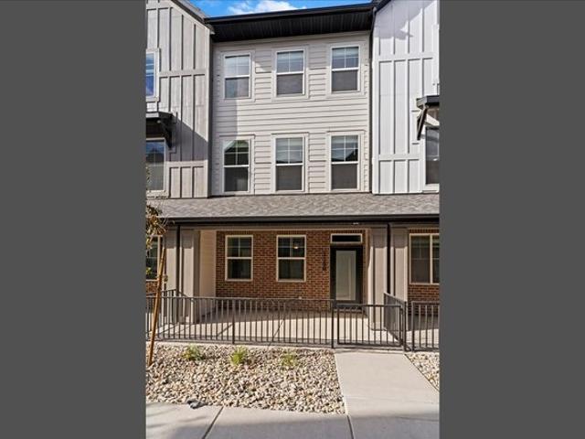 Townhouse for sale in North Salt Lake, Utah