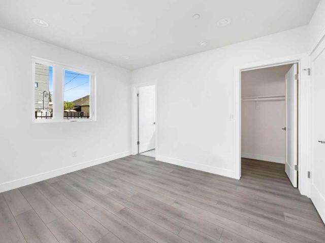 Apartment for rent in Canoga Park, California