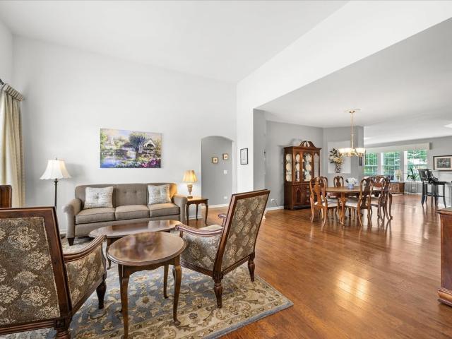 House for sale in Mchenry, Illinois