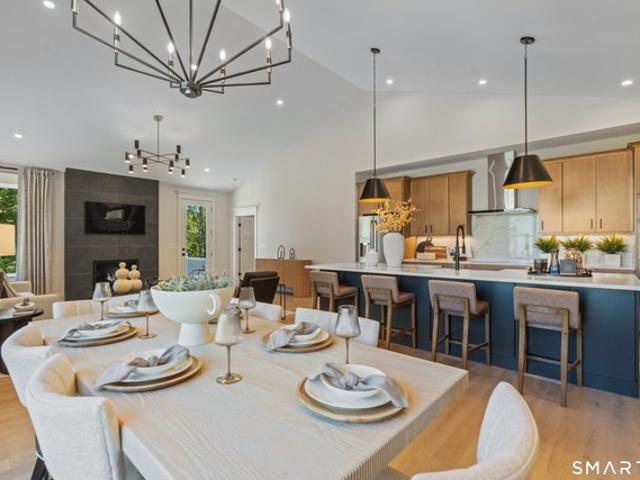 Condo for sale in Oxford, Connecticut