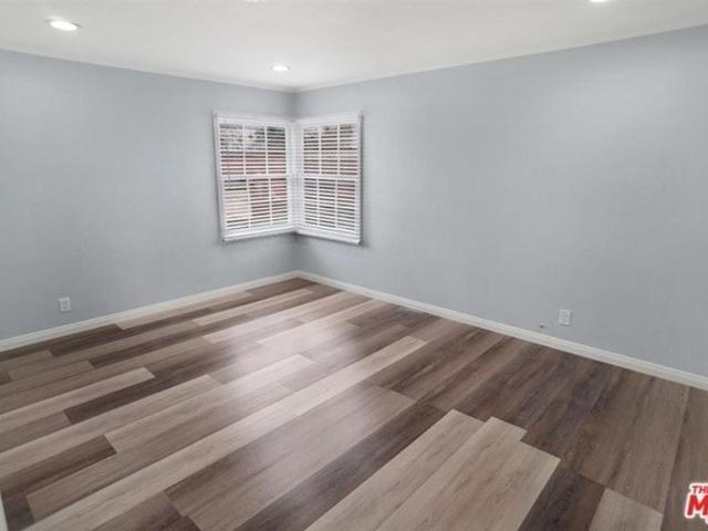 Apartment for rent in Canoga Park, California