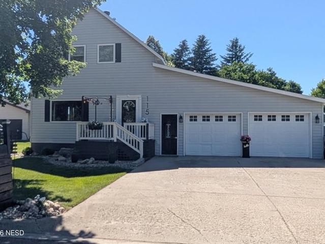 House for sale in Watertown, South Dakota