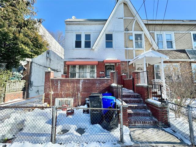 Property for sale in Queens, Arverne