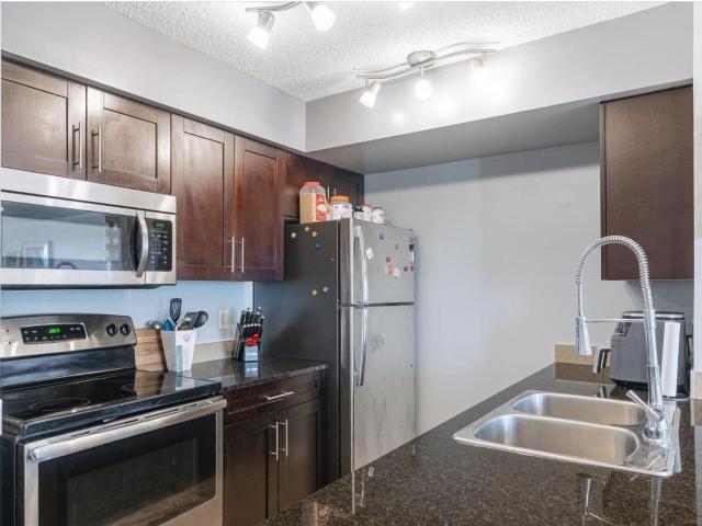 Apartment for sale in Wedgewood, Alberta