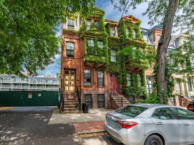 House for sale in Albany, New York