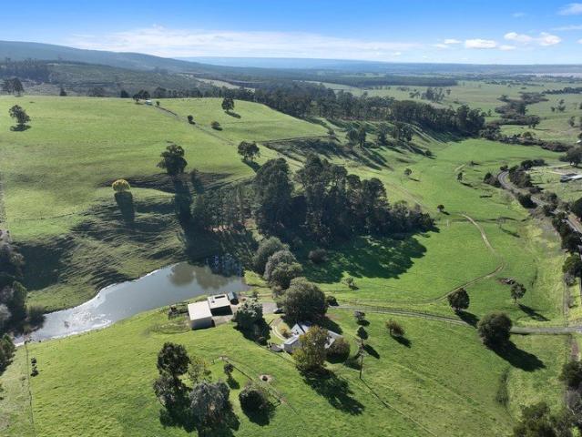 Acreage for sale in Victoria