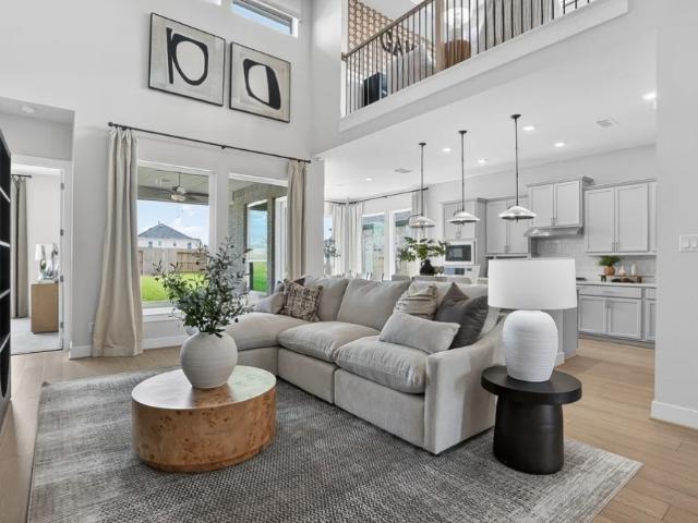 House for sale in Thompsons, Texas