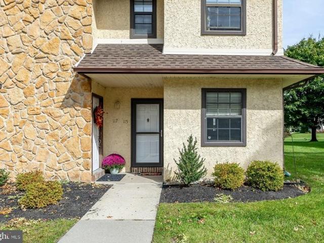 Condo for sale in Walnut Glen, Harrison Township