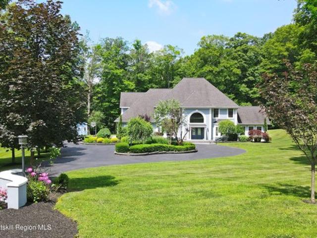 House for sale in Holmes, New York