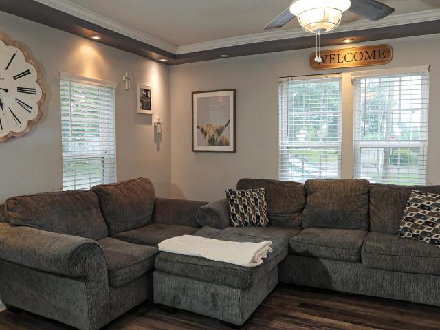 House for sale in Cherokee