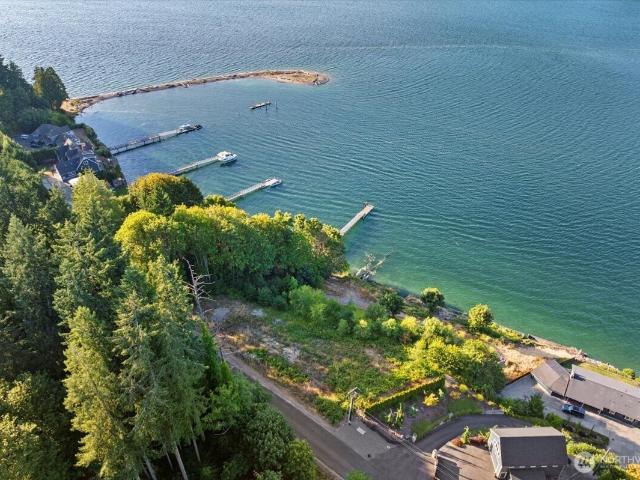 Land for sale in Fox Island
