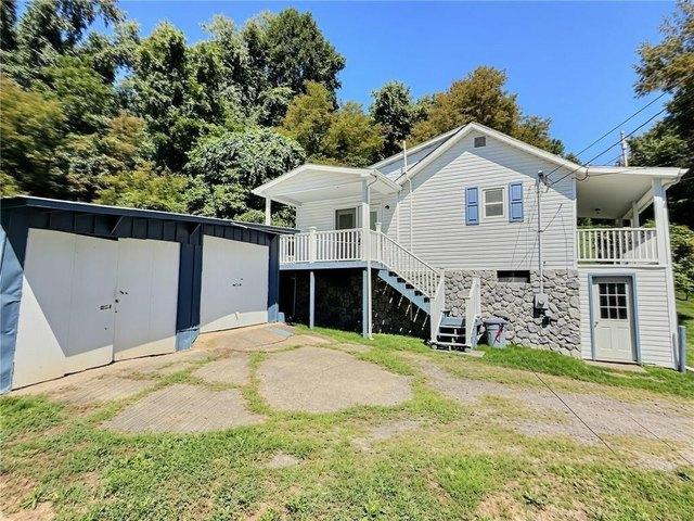 House for sale in Fredericktown, East Bethlehem Township