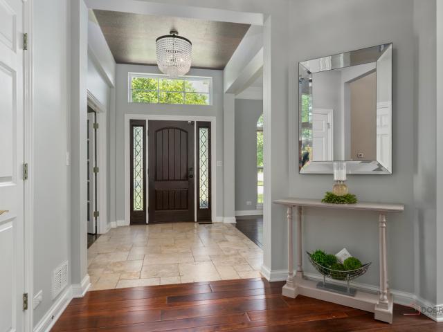 House for sale in Fox River Grove, Illinois