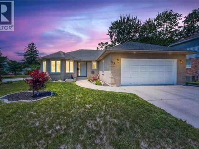 House for sale in Brights Grove, Ontario