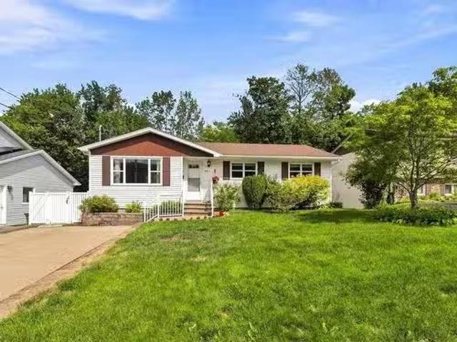 House for sale in Lower Sackville, Nova Scotia